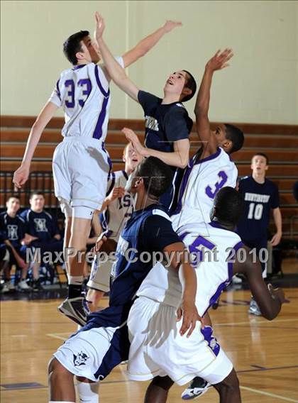 Thumbnail 3 in Huntington @ Islip photogallery.