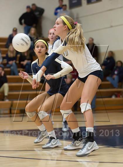 Thumbnail 2 in Harvard-Westlake @ Notre Dame (CIF SS D1A Semifinals) photogallery.