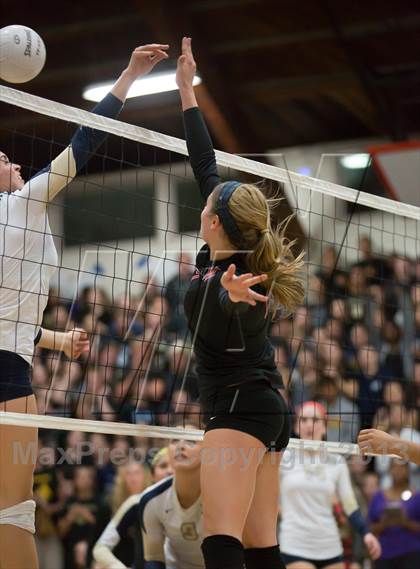 Thumbnail 2 in Harvard-Westlake @ Notre Dame (CIF SS D1A Semifinals) photogallery.