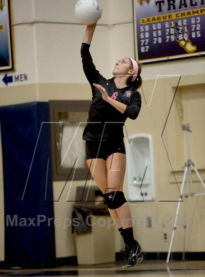 Thumbnail 1 in Harvard-Westlake @ Notre Dame (CIF SS D1A Semifinals) photogallery.
