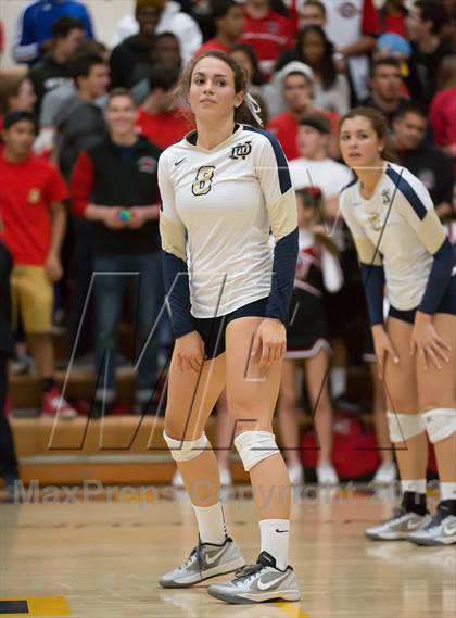 Thumbnail 1 in Harvard-Westlake @ Notre Dame (CIF SS D1A Semifinals) photogallery.