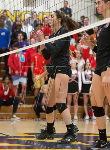 Thumbnail 1 in Harvard-Westlake @ Notre Dame (CIF SS D1A Semifinals) photogallery.
