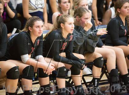 Thumbnail 2 in Harvard-Westlake @ Notre Dame (CIF SS D1A Semifinals) photogallery.
