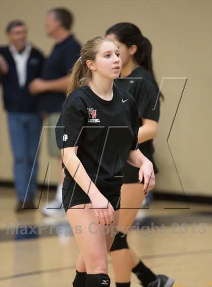 Thumbnail 3 in Harvard-Westlake @ Notre Dame (CIF SS D1A Semifinals) photogallery.