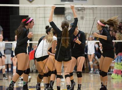 Thumbnail 2 in Harvard-Westlake @ Notre Dame (CIF SS D1A Semifinals) photogallery.