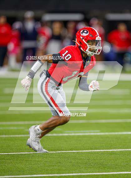 Thumbnail 1 in Crescenta Valley @ Pasadena photogallery.