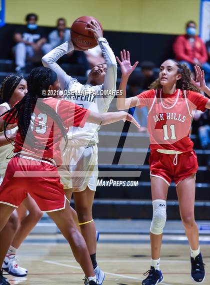 Thumbnail 2 in Oak Hills @ Hesperia  photogallery.