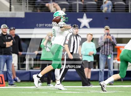 Thumbnail 1 in Lake Dallas vs. North Forney (UIL 5A Division 2 Region 2 Area) photogallery.