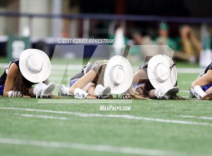 Thumbnail 2 in Lake Dallas vs. North Forney (UIL 5A Division 2 Region 2 Area) photogallery.