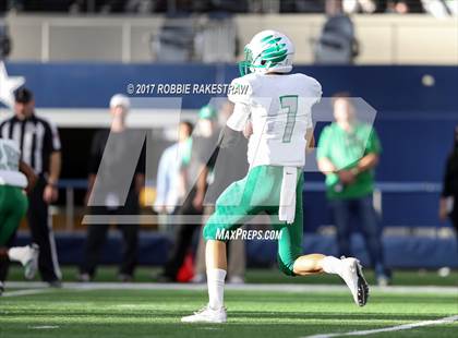 Thumbnail 1 in Lake Dallas vs. North Forney (UIL 5A Division 2 Region 2 Area) photogallery.