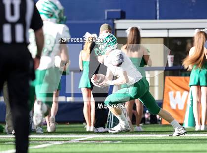 Thumbnail 1 in Lake Dallas vs. North Forney (UIL 5A Division 2 Region 2 Area) photogallery.