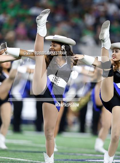 Thumbnail 2 in Lake Dallas vs. North Forney (UIL 5A Division 2 Region 2 Area) photogallery.