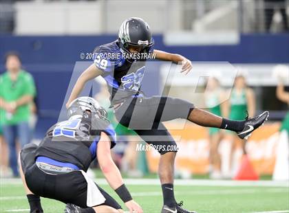 Thumbnail 1 in Lake Dallas vs. North Forney (UIL 5A Division 2 Region 2 Area) photogallery.