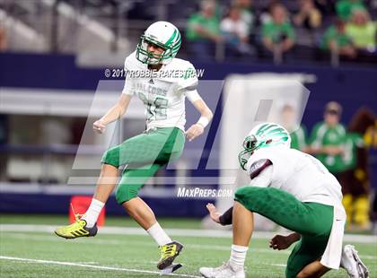 Thumbnail 3 in Lake Dallas vs. North Forney (UIL 5A Division 2 Region 2 Area) photogallery.