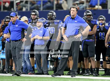 Thumbnail 3 in Lake Dallas vs. North Forney (UIL 5A Division 2 Region 2 Area) photogallery.