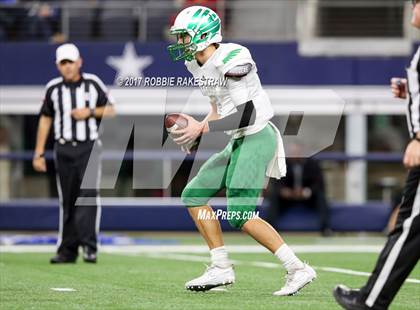 Thumbnail 1 in Lake Dallas vs. North Forney (UIL 5A Division 2 Region 2 Area) photogallery.