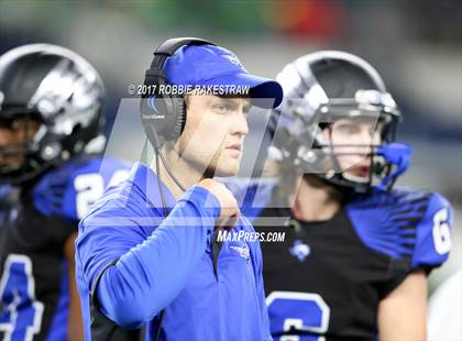 Thumbnail 2 in Lake Dallas vs. North Forney (UIL 5A Division 2 Region 2 Area) photogallery.