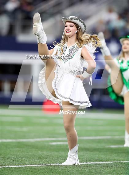 Thumbnail 2 in Lake Dallas vs. North Forney (UIL 5A Division 2 Region 2 Area) photogallery.