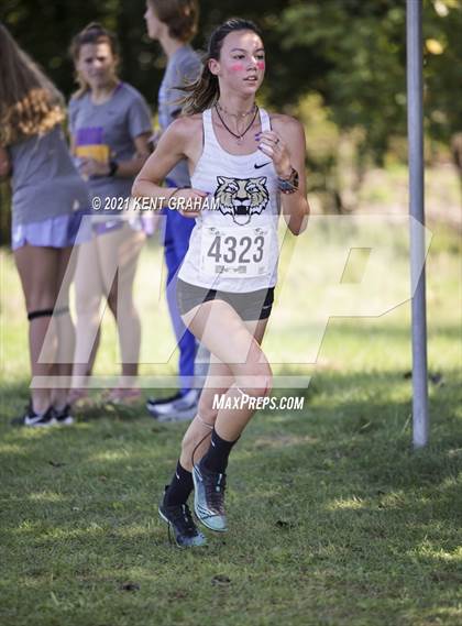 Thumbnail 2 in IHSAA Cross Country Noblesville Sectional Championship (Girls) photogallery.