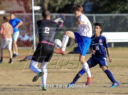 Thumbnail 2 in John Ehret @ Metairie Park Country Day photogallery.