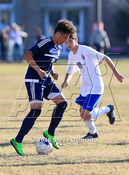 Thumbnail 3 in John Ehret @ Metairie Park Country Day photogallery.