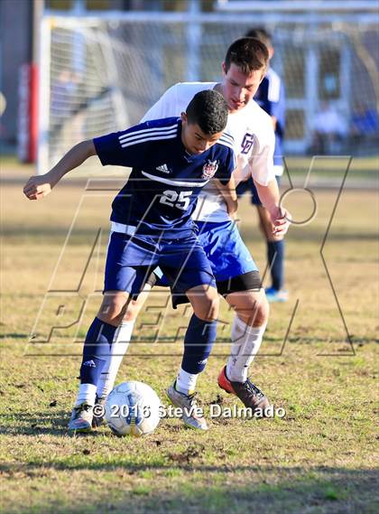 Thumbnail 2 in John Ehret @ Metairie Park Country Day photogallery.