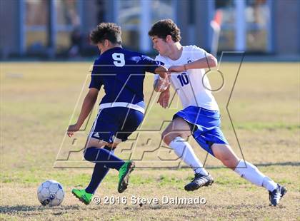 Thumbnail 2 in John Ehret @ Metairie Park Country Day photogallery.
