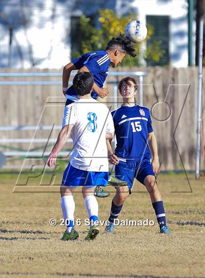 Thumbnail 2 in John Ehret @ Metairie Park Country Day photogallery.