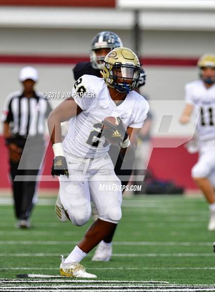 Thumbnail 3 in Vandegrift vs. Klein Collins (UIL 6A Area Playoff) photogallery.
