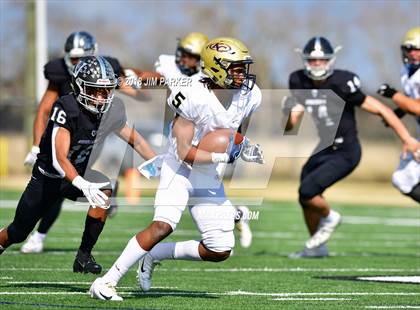 Thumbnail 2 in Vandegrift vs. Klein Collins (UIL 6A Area Playoff) photogallery.