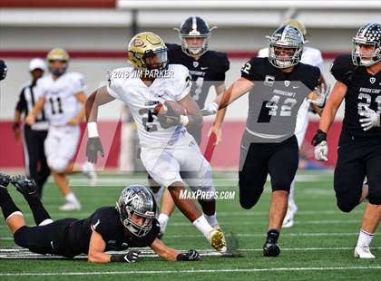 Thumbnail 2 in Vandegrift vs. Klein Collins (UIL 6A Area Playoff) photogallery.