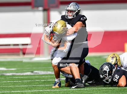 Thumbnail 2 in Vandegrift vs. Klein Collins (UIL 6A Area Playoff) photogallery.