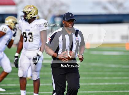 Thumbnail 3 in Vandegrift vs. Klein Collins (UIL 6A Area Playoff) photogallery.