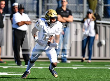 Thumbnail 1 in Vandegrift vs. Klein Collins (UIL 6A Area Playoff) photogallery.