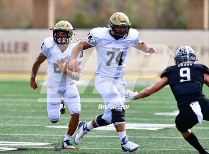 Thumbnail 2 in Vandegrift vs. Klein Collins (UIL 6A Area Playoff) photogallery.