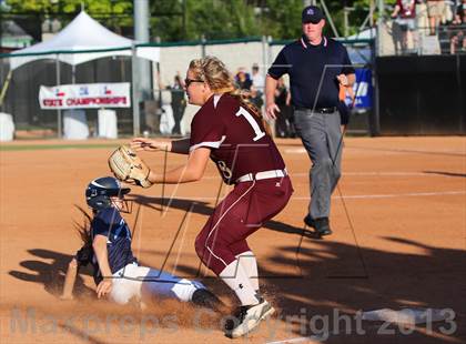Thumbnail 2 in Lewisville vs Kingwood (UIL 5A Final) photogallery.