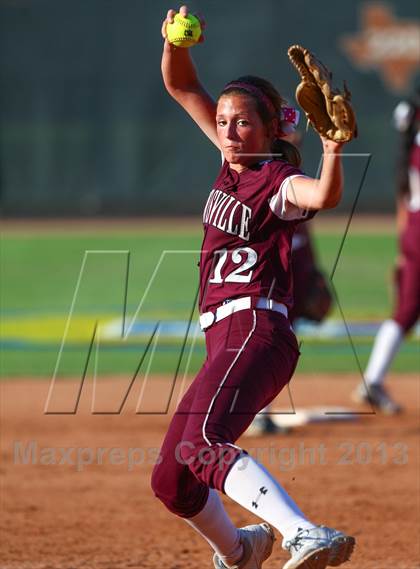Thumbnail 3 in Lewisville vs Kingwood (UIL 5A Final) photogallery.