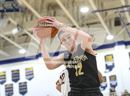 Thumbnail 1 in Mt. Vernon @ Lawrence Central (IHSAA 4A Decatur Central Regional Final) photogallery.