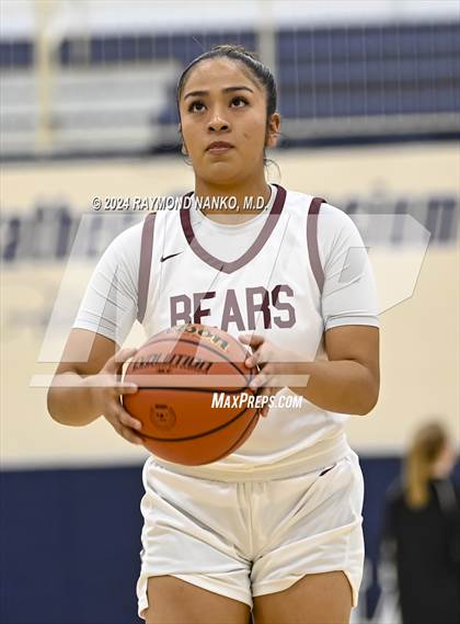 Thumbnail 3 in Mt. Vernon @ Lawrence Central (IHSAA 4A Decatur Central Regional Final) photogallery.