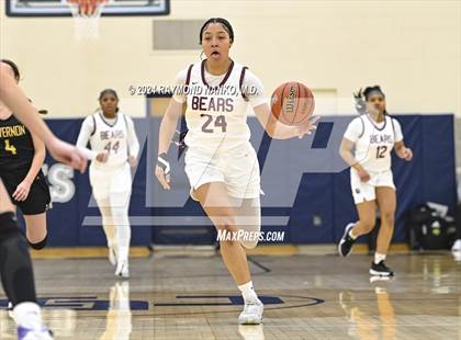 Thumbnail 2 in Mt. Vernon @ Lawrence Central (IHSAA 4A Decatur Central Regional Final) photogallery.