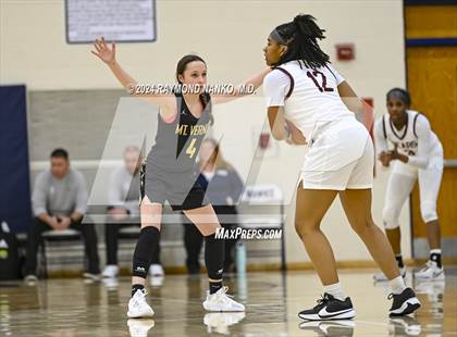 Thumbnail 2 in Mt. Vernon @ Lawrence Central (IHSAA 4A Decatur Central Regional Final) photogallery.