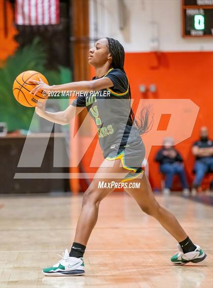 Thumbnail 1 in Richmond vs Cape Fear (Cumberland County Holiday Classic) photogallery.