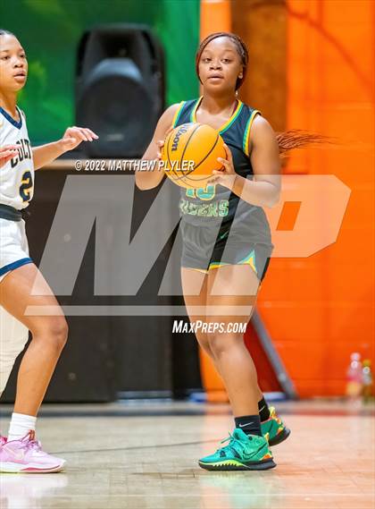 Thumbnail 3 in Richmond vs Cape Fear (Cumberland County Holiday Classic) photogallery.