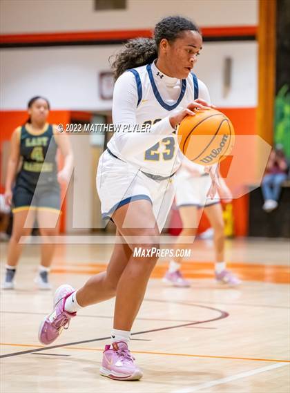 Thumbnail 1 in Richmond vs Cape Fear (Cumberland County Holiday Classic) photogallery.