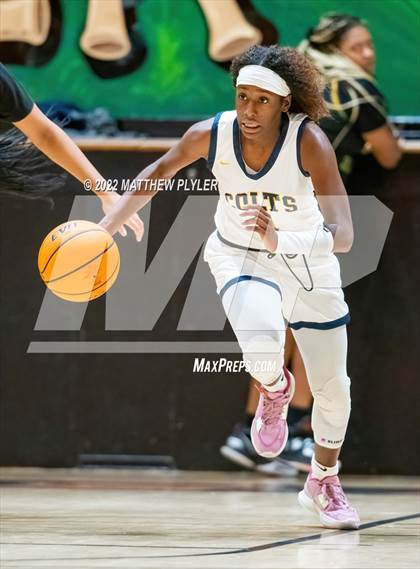 Thumbnail 3 in Richmond vs Cape Fear (Cumberland County Holiday Classic) photogallery.