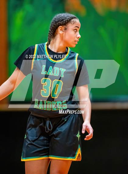 Thumbnail 2 in Richmond vs Cape Fear (Cumberland County Holiday Classic) photogallery.