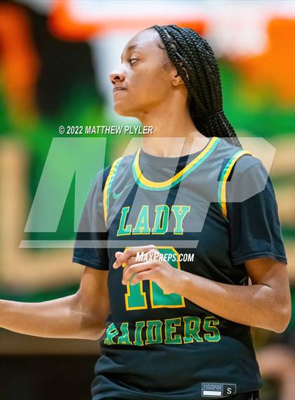 Thumbnail 1 in Richmond vs Cape Fear (Cumberland County Holiday Classic) photogallery.