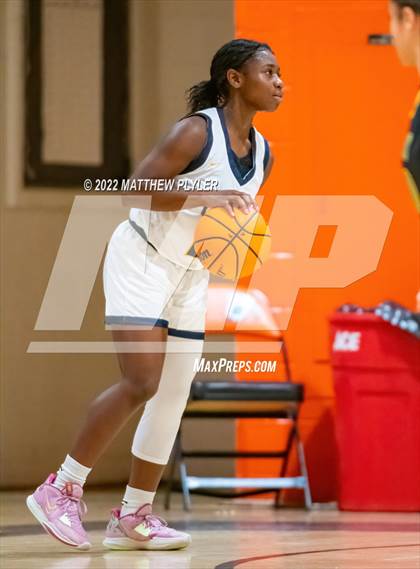Thumbnail 1 in Richmond vs Cape Fear (Cumberland County Holiday Classic) photogallery.