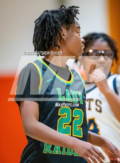 Thumbnail 1 in Richmond vs Cape Fear (Cumberland County Holiday Classic) photogallery.