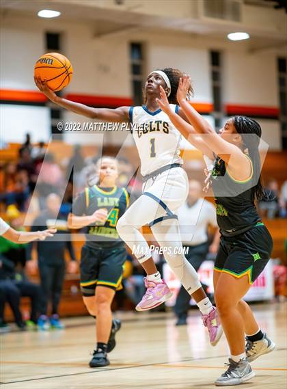 Thumbnail 3 in Richmond vs Cape Fear (Cumberland County Holiday Classic) photogallery.